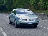 Usata Renault Vel Satis Initiale 150 CV (110 kW) 2004 Argento Utilitaria