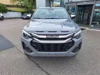 Nuova Isuzu D-Max 165 CV (121 kW) 2026 Kinabalu gray Pick-up