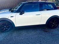 Usata Mini Cooper D Business 116 CV (85 kW) 2017 Utilitaria
