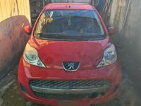 Usata Peugeot 107 68 CV (50 kW) 2009 Rosso Utilitaria