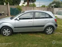 Usata Kia Rio 110 CV (80 kW) 2007 Grigio Berlina