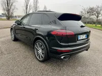 Usata Porsche Cayenne Platinum Edition 250 CV (183 kW) 2016 Nero SUV