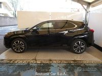 Usata Lexus UX Luxury Line 184 CV (135 kW) 2021 Nero SUV