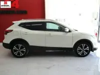 Usado Nissan Qashqai N-Connecta 109 HP (80 kW) 2018 Branco SUV