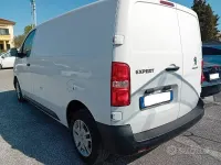 Gebraucht Peugeot Expert Premium 122 PS (89 kW) 2018 Weiß Van