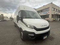 Usata Iveco Daily 145 CV (106 kW) 2015 Bianco Furgone