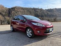 Usata Ford Fiesta Titanium 70 CV (51 kW) 2011 Viola Utilitaria