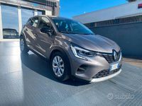Usata Renault Captur Business 116 CV (85 kW) 2021 Grigio SUV