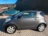 Gebraucht Toyota iQ 68 PS (50 kW) 2012 Grau Kleinwagen