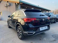 Usata VW T-Roc Style 116 CV (85 kW) 2019 Nero SUV