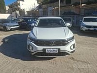 Usata VW T-Roc Life 110 CV (80 kW) 2023 Bianco SUV