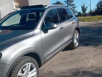 Usata VW Touareg 245 CV (180 kW) 2011 Grigio SUV