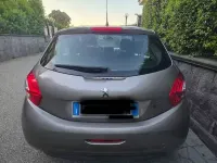 Usata Peugeot 208 Allure 68 CV (50 kW) 2012 Utilitaria