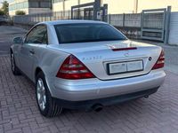 Usata Mercedes SLK200 192 CV (141 kW) 1998 Argento Cabrio