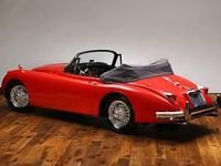 Usata Jaguar XK 190 CV (139 kW) 1958 Rosso Cabrio
