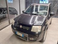 Usado Fiat Panda 4x4 Climbing 69 HP (50 kW) 2010 Preto Citadino