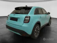 Usata Fiat 600 Pop 145 CV (106 kW) 2025 Blu/azzurro SUV