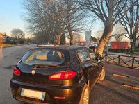 Usata Alfa Romeo 147 120 CV (88 kW) 2006 Blu Utilitaria