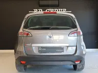 Usata Renault Scénic III LIMITED 110 CV (80 kW) 2016 Grigio Monovolume