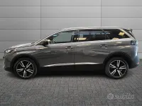 Usata Peugeot 5008 GT 131 CV (96 kW) 2022 Grigio SUV