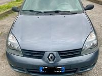 Usata Renault Clio II 75 CV (55 kW) 2009 Grigio Berlina