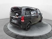 Usata Mercedes V300 Sport Edition 237 CV (174 kW) 2024 Grigio Monovolume