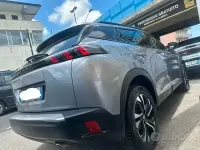 Usata Peugeot 2008 131 CV (96 kW) 2022 Grigio SUV