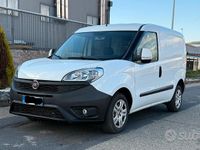 Usata Fiat Doblò 105 CV (77 kW) 2015 Bianco Monovolume