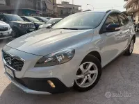 Usata Volvo V40 CC Momentum 115 CV (84 kW) 2014 Grigio Station wagon
