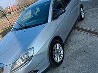 Begagnad Lancia Delta 120 HK (88 kW) 2010 Grå Halvkombi