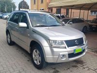 Usata Suzuki Grand Vitara 129 CV (94 kW) 2010 Argento SUV