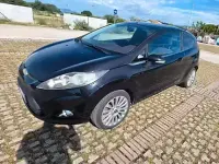 Usata Ford Fiesta 90 CV (66 kW) 2010 Nero Berlina