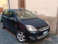Usata Ford Fiesta 73 CV (53 kW) 2006 Nero Utilitaria