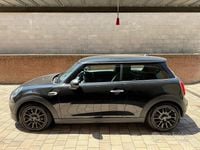 Usata Mini ONE 75 CV (55 kW) 2019 Nero Utilitaria