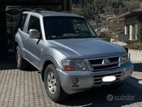Usata Mitsubishi Pajero 115 CV (84 kW) 2004 Grigio SUV