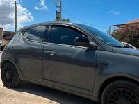 Usata Lancia Ypsilon 80 CV (58 kW) 2014 Grigio Utilitaria