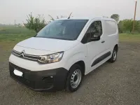 Usata Citroën Berlingo 131 CV (96 kW) 2023 Bianco Monovolume