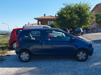 Usata Renault Twingo 58 CV (42 kW) 1999 Blu Utilitaria