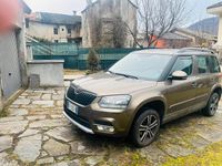 Usata Skoda Yeti 110 CV (80 kW) 2014 Marrone SUV