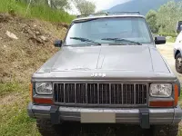 Usata Jeep Cherokee 174 CV (127 kW) 1989 Grigio SUV