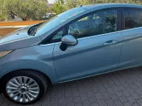 Usata Ford Fiesta Titanium 82 CV (60 kW) 2009 Blu/azzurro Berlina