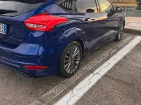 Usata Ford Focus 120 CV (88 kW) 2017 Bluazzurro Berlina