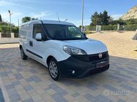 Usata Fiat Doblò 105 CV (77 kW) 2015 Bianco Monovolume