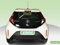 Usata Toyota Aygo X Active 72 CV (52 kW) 2025 Bianco SUV