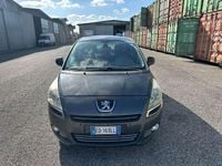 Usata Peugeot 5008 Premium 120 CV (88 kW) 2011 Grigio Monovolume