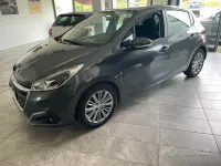 Usata Peugeot 208 Active 75 CV (55 kW) 2016 Grigio Utilitaria