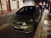 Usata Toyota Aygo 68 CV (50 kW) 2010 Grigio Utilitaria