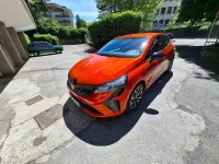 Usata Renault Clio V Techno 91 CV (66 kW) 2024 Arancione Berlina
