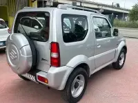 Usata Suzuki Jimny 82 CV (60 kW) 2004 Grigio SUV