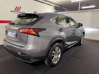 Usata Lexus NX300 Luxury Line 155 CV (114 kW) 2017 Grigio SUV